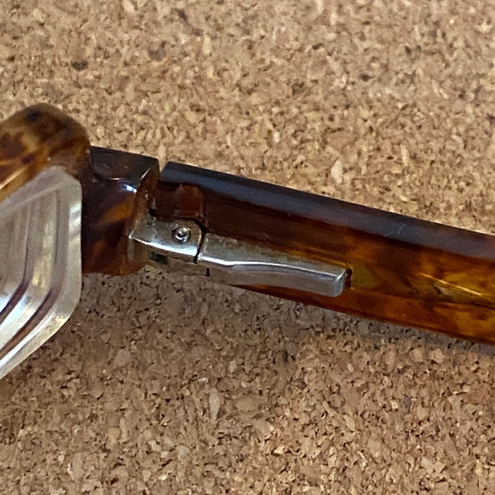 Ray-Ban Tortoiseshell Rectangular Glasses - image 8